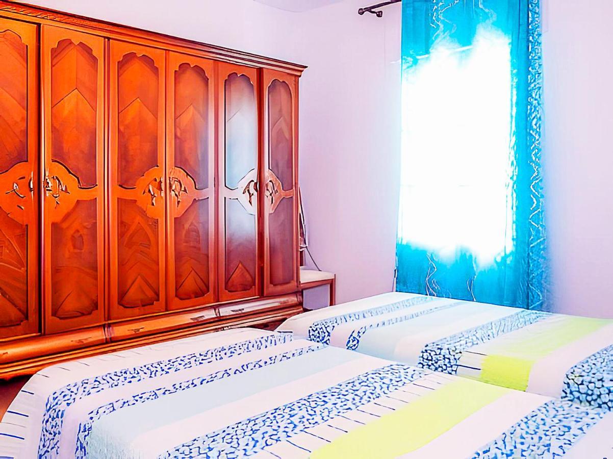 Apartamentos Garaje & Aire & Wifi & Solo Familias Y Parejas Conil De La Frontera Zewnętrze zdjęcie