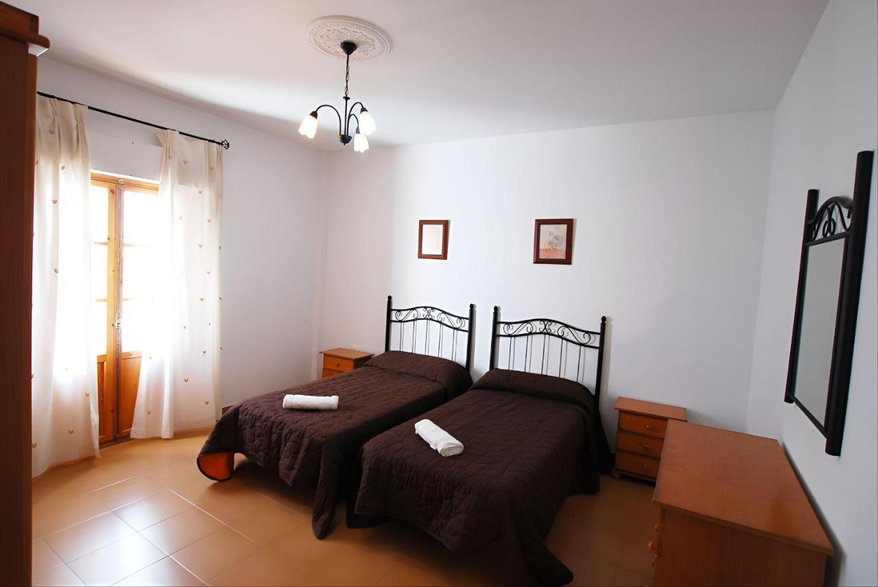 Apartamentos Garaje & Aire & Wifi & Solo Familias Y Parejas Conil De La Frontera Zewnętrze zdjęcie