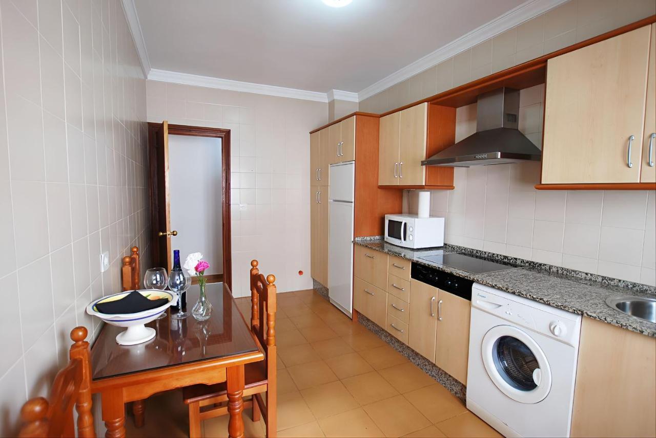 Apartamentos Garaje & Aire & Wifi & Solo Familias Y Parejas Conil De La Frontera Zewnętrze zdjęcie