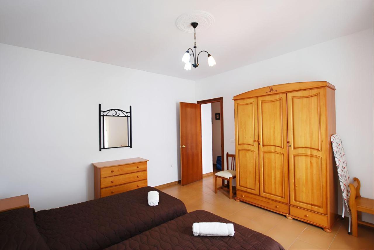 Apartamentos Garaje & Aire & Wifi & Solo Familias Y Parejas Conil De La Frontera Zewnętrze zdjęcie